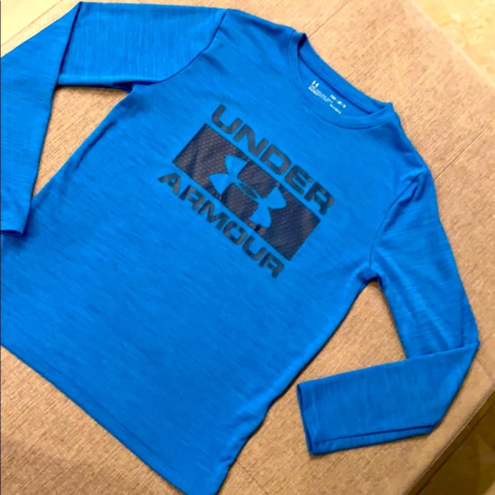 Boys Under Armour Long Sleeve Shirt YM